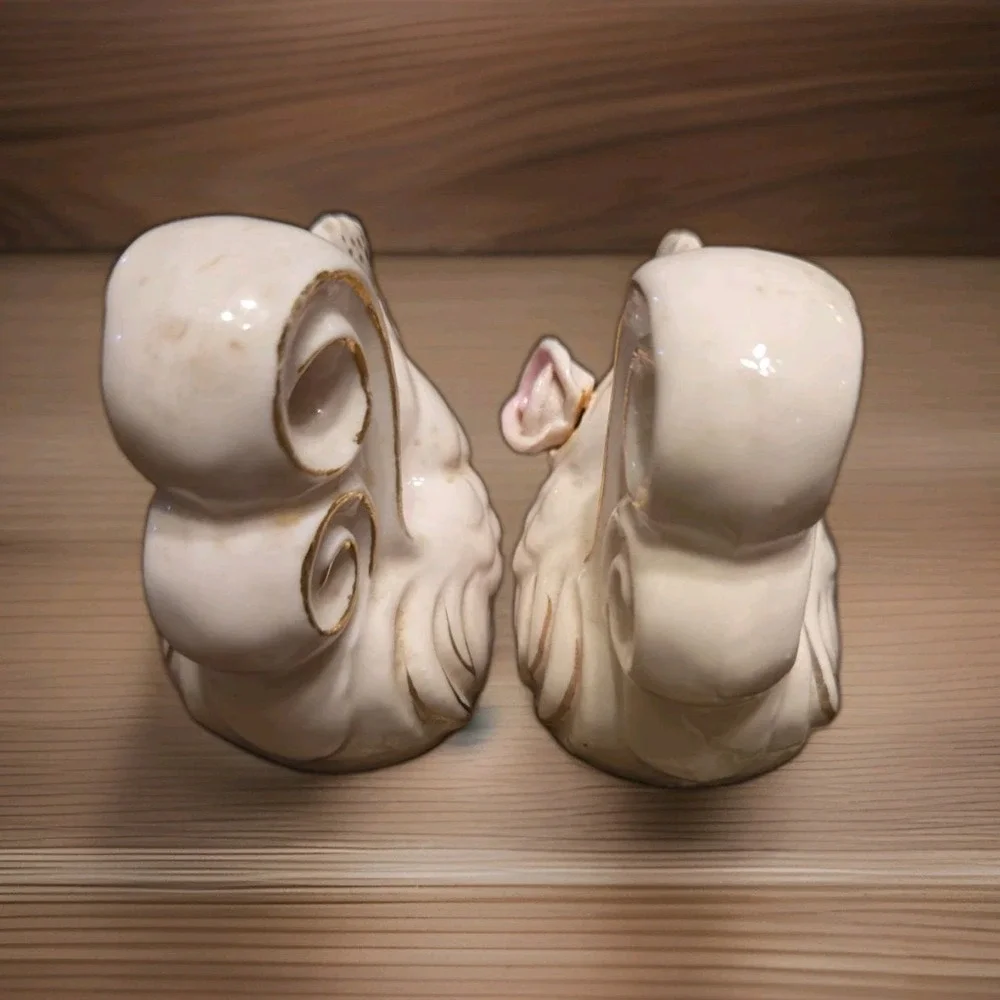 2 Pink VTG‎ Chicken Ceramic Salt & Pepper Shakers With Flowers And Gold Trim